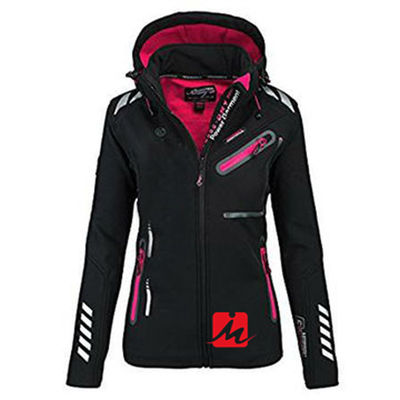 L'elastam del poliestere impermeabilizza il rivestimento d'escursione all'aperto Champing delle donne dei rivestimenti di Softshell