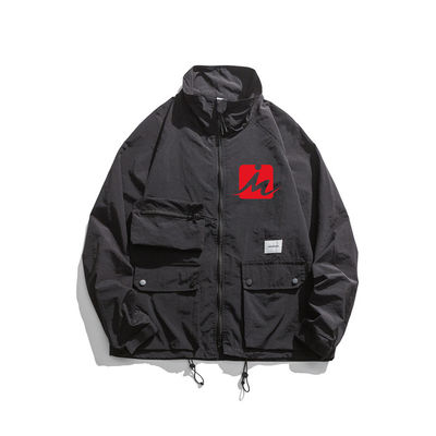 I rivestimenti impermeabili incappucciati della giacca a vento balzano rivestimento di Autumn Outdoor Light Windbreaker