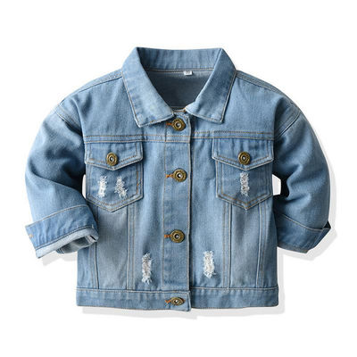 Il bambino delle ragazze del ricamo del denim dei rivestimenti dei ragazzi su ordinazione dell'OEM Outwear il rivestimento