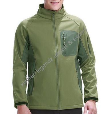 L'OEM impermeabilizza i rivestimenti dell'inverno mette in mostra il rivestimento respirabile di Softshell della montagna degli uomini