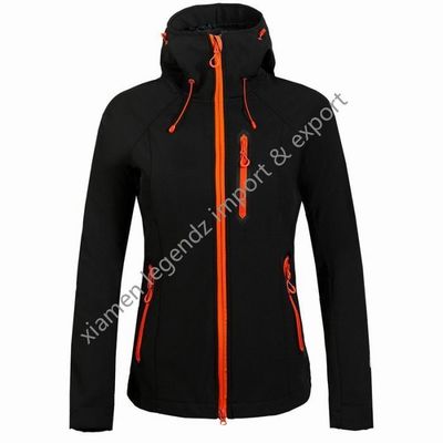 Tuta sportiva respirabile all'aperto delle donne di inverno dei rivestimenti impermeabili funzionali di Softshell