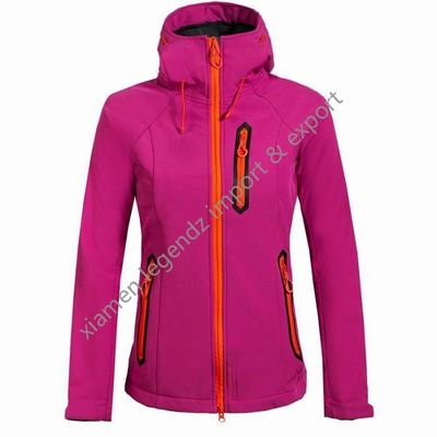 Tuta sportiva respirabile all'aperto delle donne di inverno dei rivestimenti impermeabili funzionali di Softshell