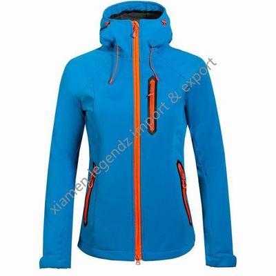 Tuta sportiva respirabile all'aperto delle donne di inverno dei rivestimenti impermeabili funzionali di Softshell